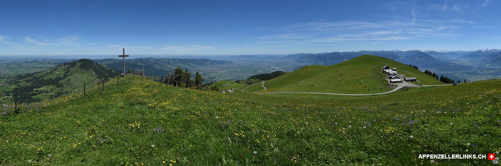 Panorama Alp Stofel (Oberkamor) Pano­rama Alp Stofel (Ober­kamor)