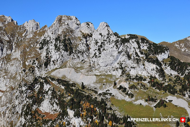 Blick auf die Widderalpstoeck im Alpstein