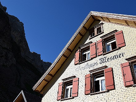 Gasthaus Mesmer im Alpstein.JPG