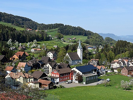 Dorfkern von Reute im Appenzeller Vorderland.JPG