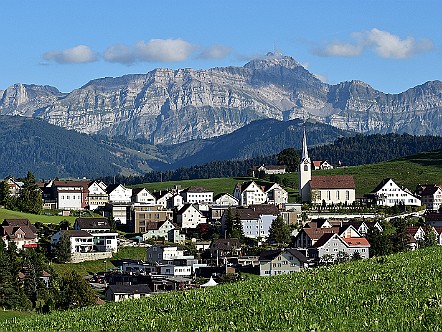 Schwellbrunn im Appenzellerland.JPG