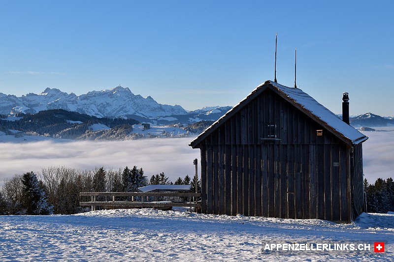 Blick vom Kaienspitz auf den Alpstein im Winter Blick vom Kaien­spitz auf den Alp­stein im Win­ter