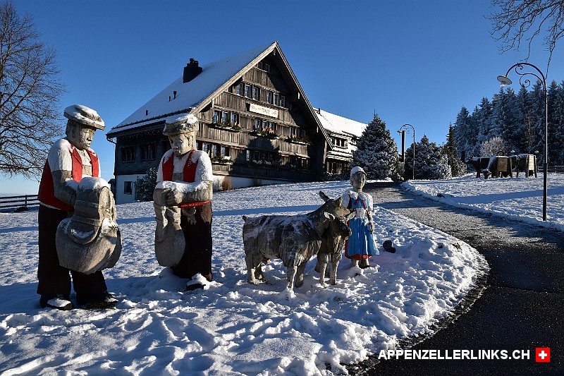 Gasthaus zum Gupf im winterlichen Appenzellerland