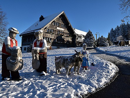Gasthaus zum Gupf im winterlichen Appenzellerland.JPG
