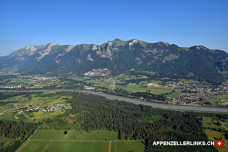 Blick auf die Rheintaler Seite des Alpsteins