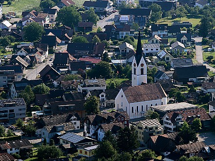 Dorfansicht von Kriessern im Rheintal.JPG