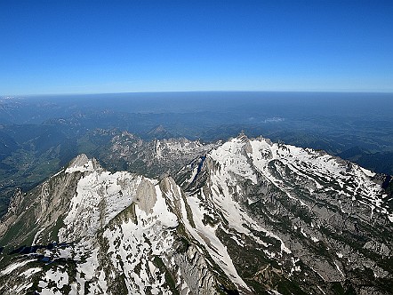 Panoramablick aus dem Heissluftballon auf den Alpstein.JPG