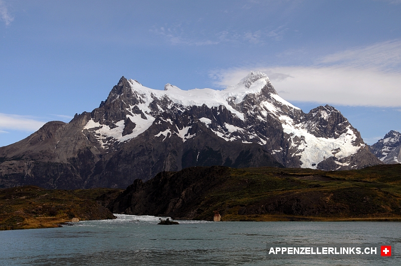 Imposante Berge im Nationalpark Torres del Paine 