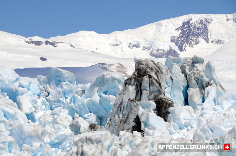 Schnee und Eis beim Perito Moreno Gletscher 