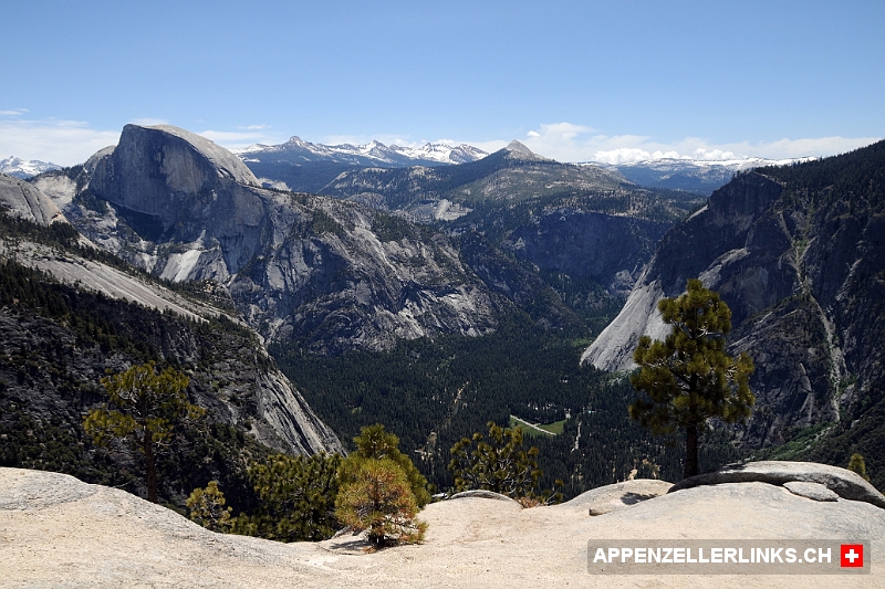 Ausblick vom Yosemite Point auf Half Dome und Glacier Point 