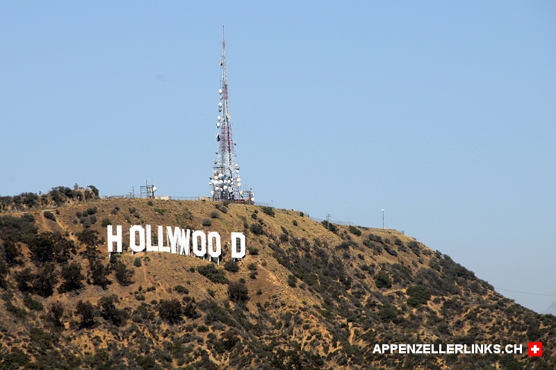 Der bekannte Hollywood Schriftzug in den Hollywood Hills