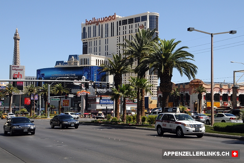 Strassenalltag vor dem Planet Hollywood in Las Vegas 