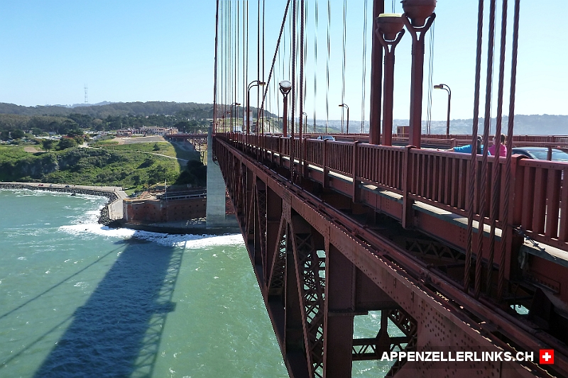 Unterwegs auf der Golden Gate Bruecke in San Francisco Unterwegs auf der Golden Gate Brücke in San Francisco